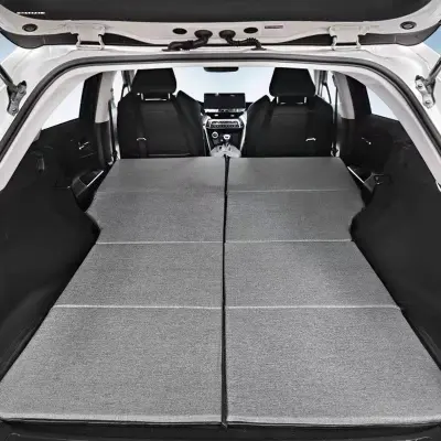 เบาะนอนท้ายรถ SUV พับได้
